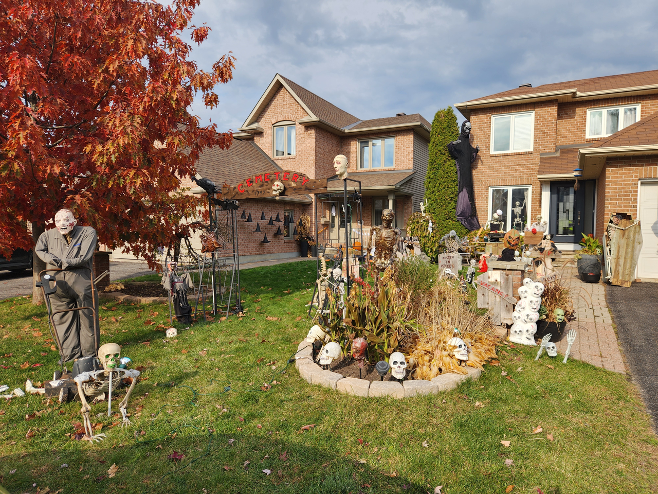 Graveyard grilling on Explore613 Halloween Map 2026