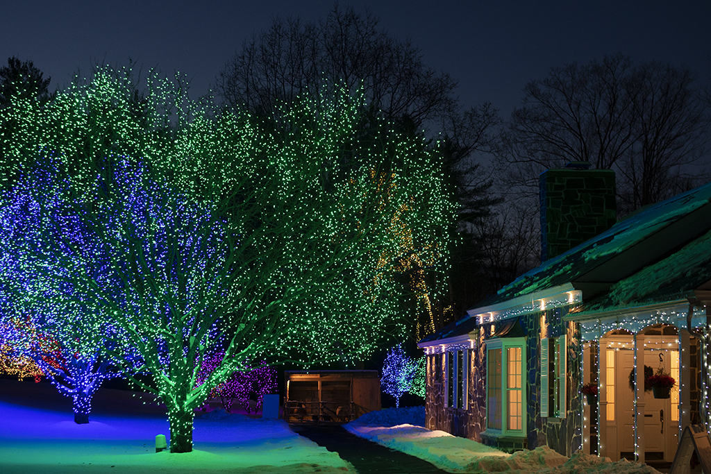 Christmas Lights at the Joseph Smith Birthplace