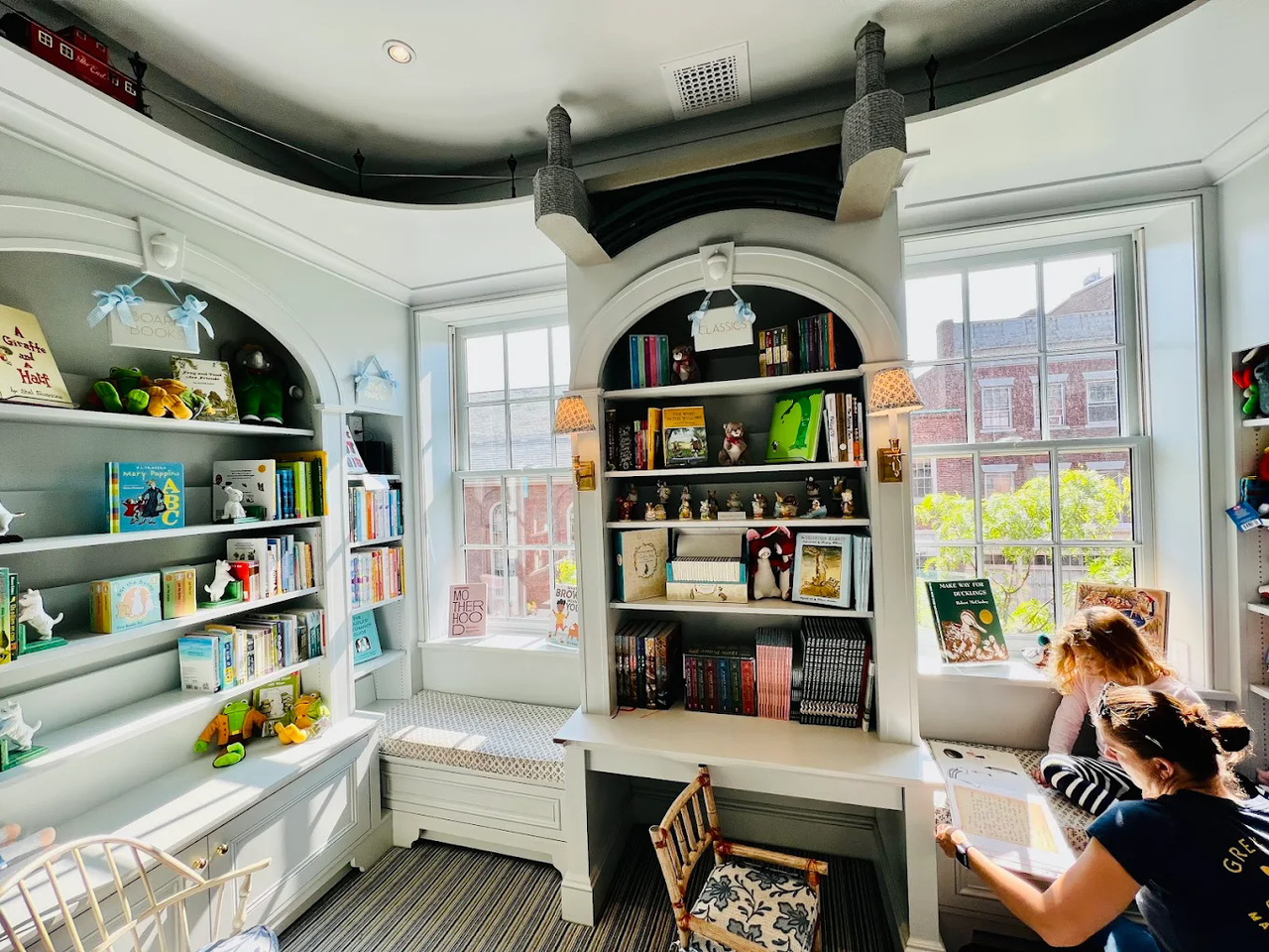Beacon Hill Books & Cafe