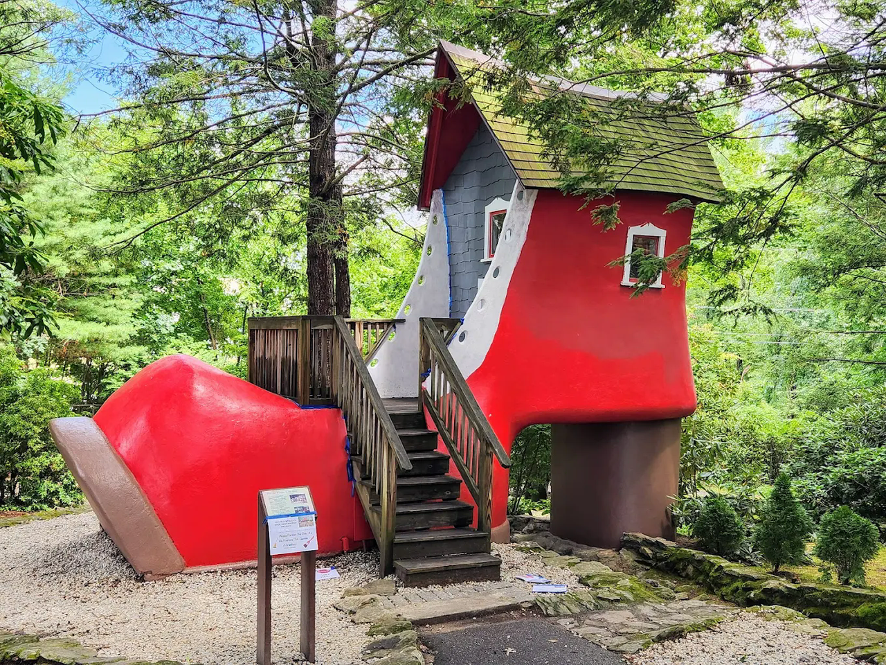 Benson's Wild Animal Farm Museum & Park Store
