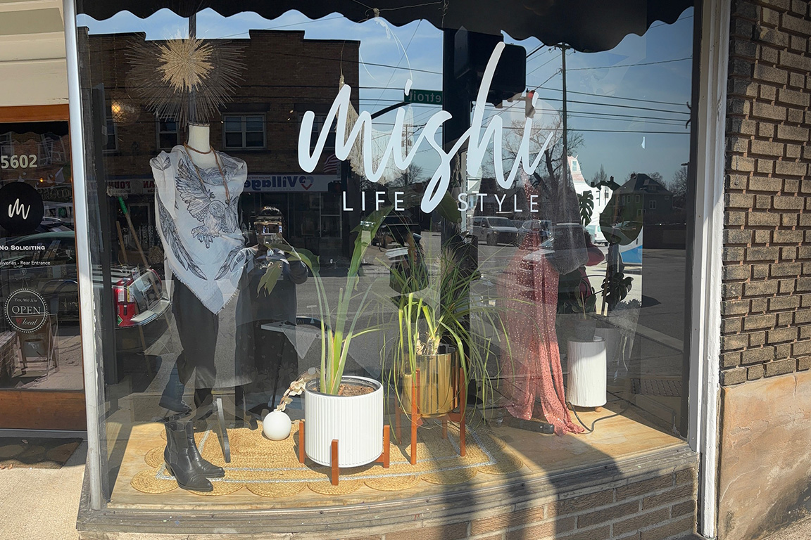 Mishi Lifestyle on Lakewood Chamber Holiday Elf Hunt