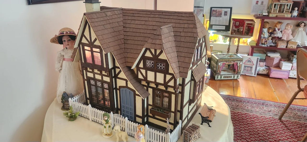 The Dollhouse and Toy Museum of Vermont
