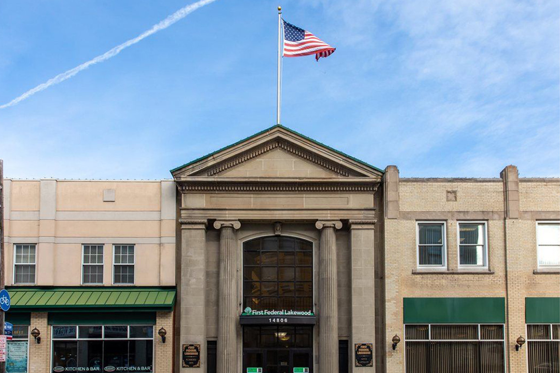 First Federal Lakewood - Lakewood on Lakewood Chamber Holiday Elf Hunt