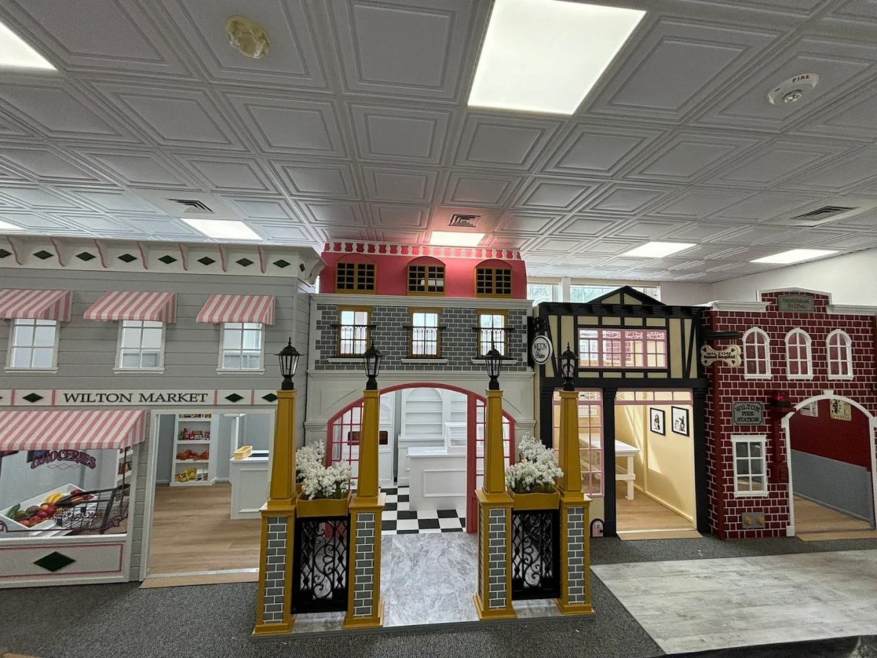 Totsy Turvy Cafe and Play