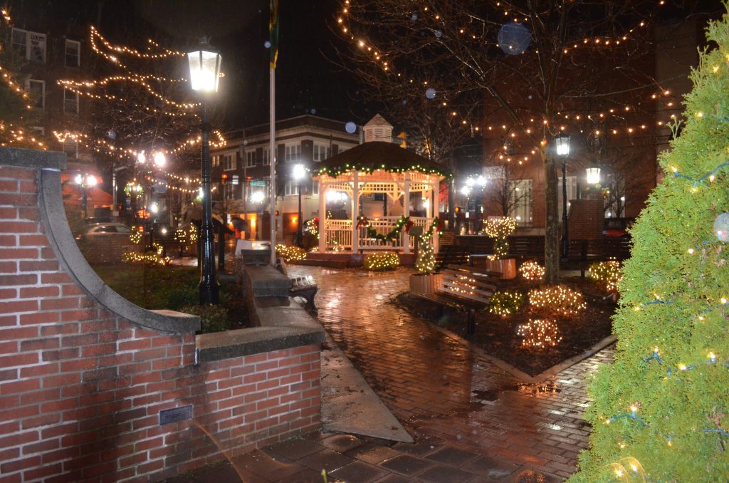Ebensburg Dickens of Christmas