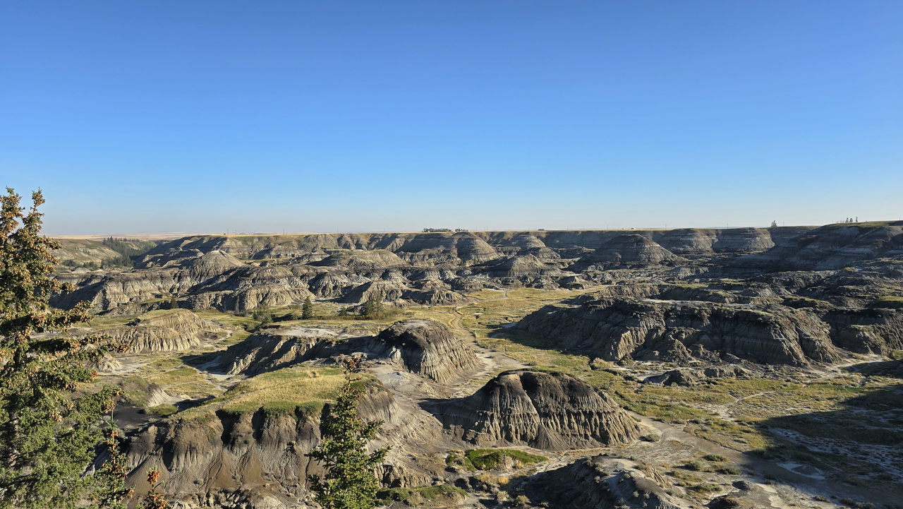 Horseshoe Canyon on Dog Friendly Life in Banff & Alberta
