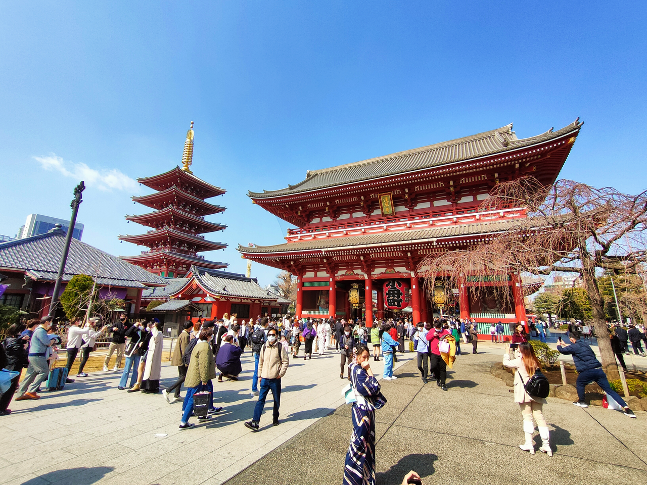Sensō-ji on Landmarks in Japan