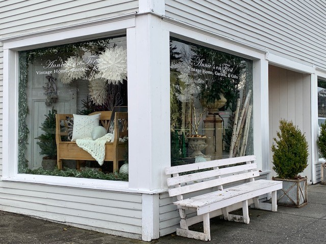 Annie's on First on Downtown Snohomish Directory