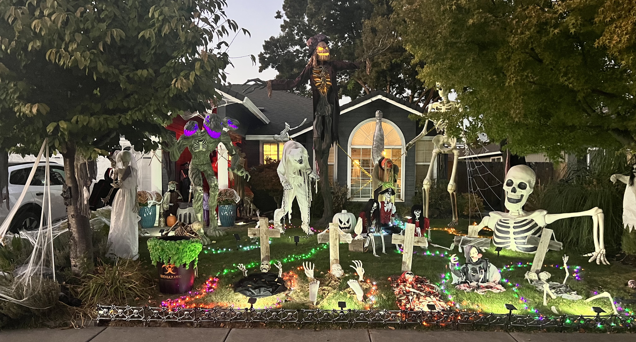 Pittview Ave on Halloween Home Map 2026